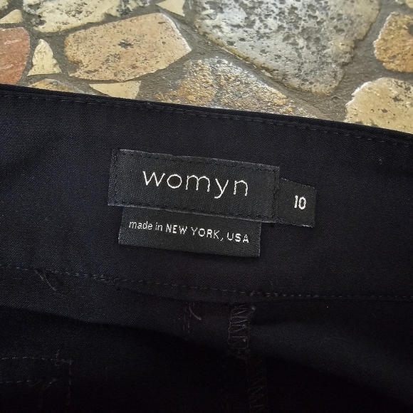 Womyn Zip Front Skirt with Zipper Pockets with Circle Zipper Pulls, Size Large - Picture 2 of 8